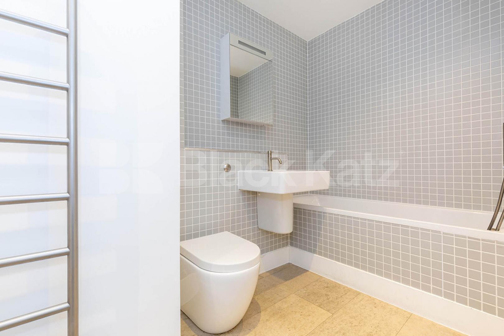 Elegant 2 bedroom 2 bathroom within a warehouse conversion in old street zone 1 Tabernacle Street, Old Street - Shoreditch